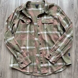 Patagonia Green and Pink Button Down Shirt